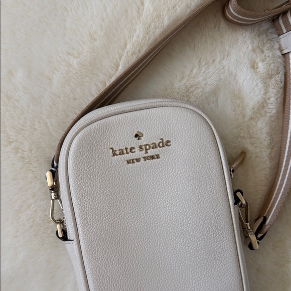 Kate Spade Crossbody Bag - Picture 2 of 6